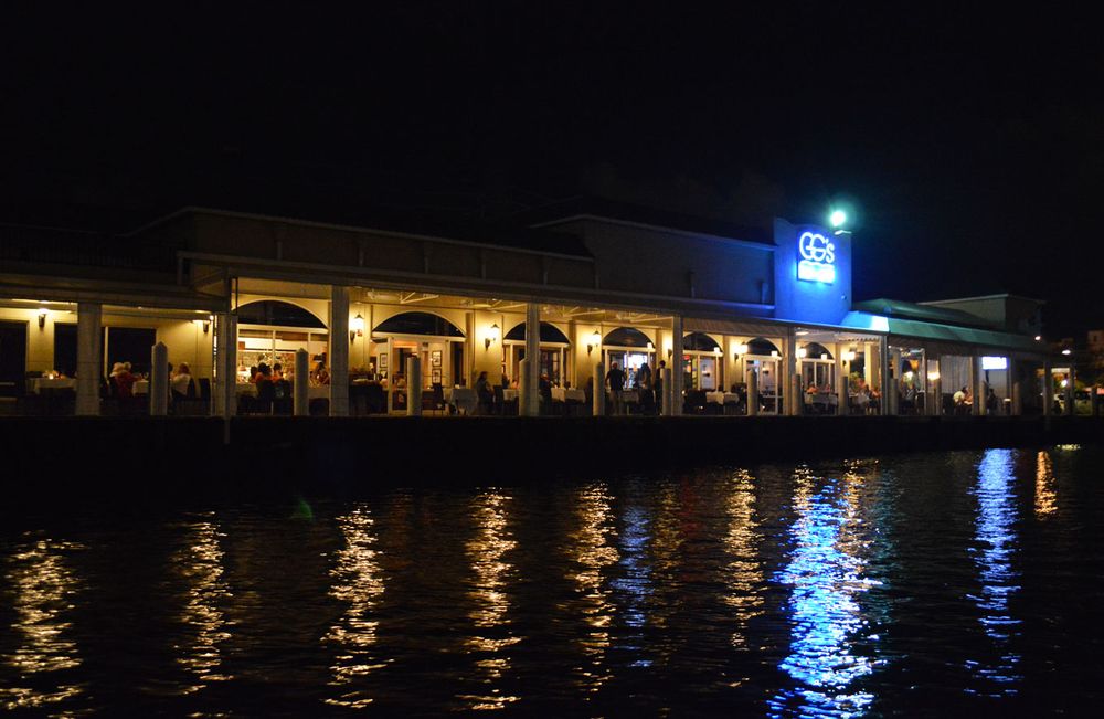 GG's Waterfront Bar & Grill