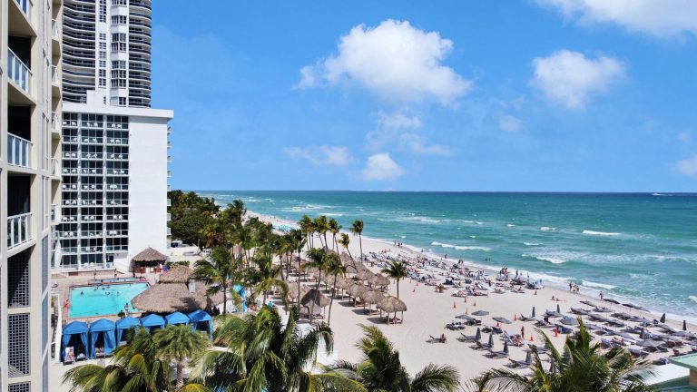 Benefits of Living Near Fort Lauderdale Beaches