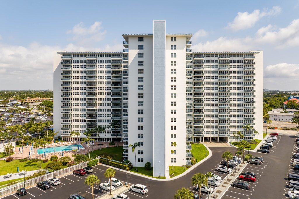 Coral Ridge Towers in Fort Lauderdale