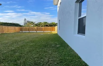 Corner side