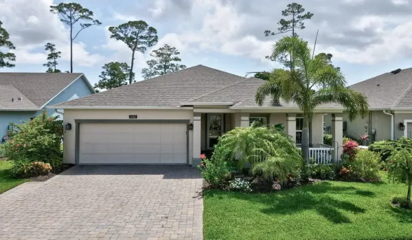Front view of home