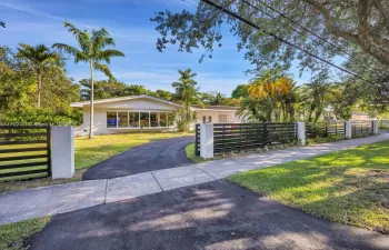 Gated Entry - Front of Residence