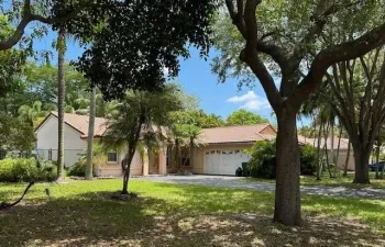 Oversized corner lot