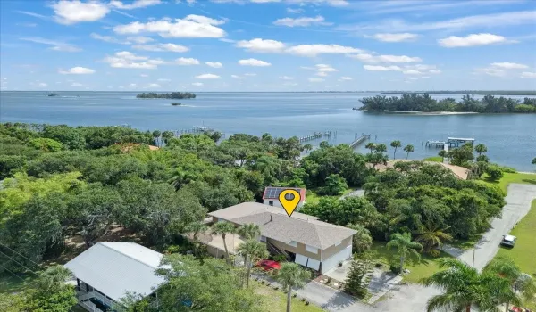 Ariel shot of the home w/ view of Indian River/ walking distance to Indian River Drive
