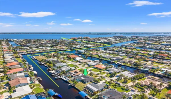 Direct Gulf Access only minutes to the River - No Bridges - Sailboat Access