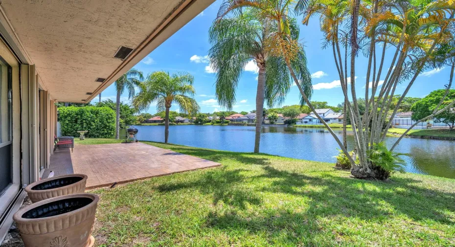 Enjoy peaceful lakeviews everyday.