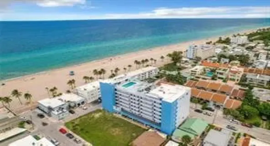 Your at  the beach and Broadwalk see Rooftop pool