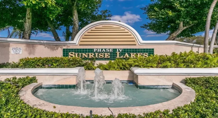 Main Entrance to Sunrise Lakes IV from Nob Hill