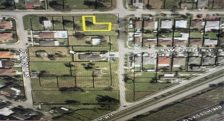 5725 SQ FT