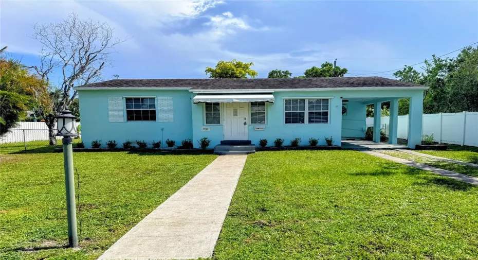 Carport & Driveway