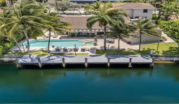 100ft Waterfront on Deep Water Canal NO FIXED BRIDGES