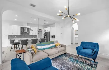 Living & Kitchen Areas