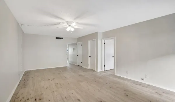 Living/Dining area