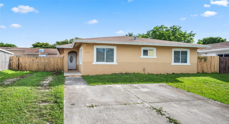 Welcome to 13557 SW 287th Lane