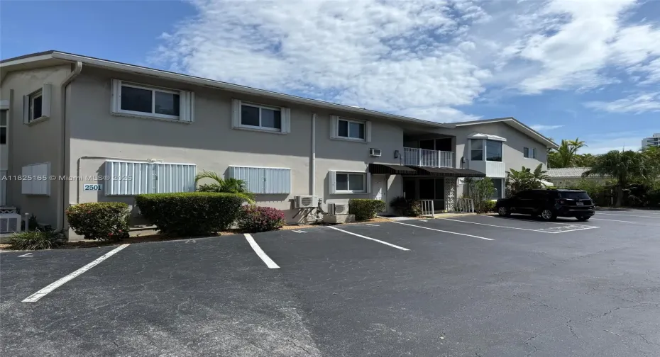 Boutique community, only 22 units!
