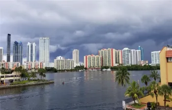 Beautiful Intercoastal and lagoon views