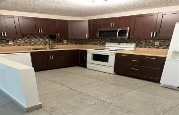 Spacious kitchen
