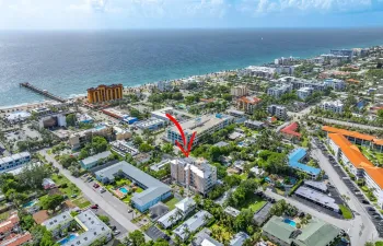 Welcome to Island Breeze! Just steps to Deerfield Beach, The Pier, shops and restaurants!