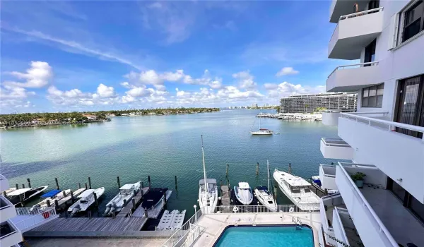 6830 Indian Creek Drive, Unit #6D, Miami Beach, FL 33141.  Indian Creek Club & Marina Condo North.