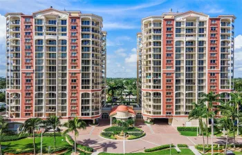 Vue Condominium.