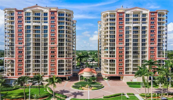 Vue Condominium.