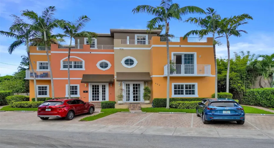 Front elevation of 624 NE 29th Drive – boutique 4-unit townhouse community.