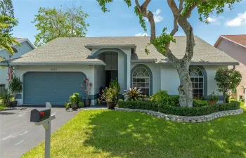 Great curb appeal!