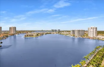 Lake Front Corner Unit
