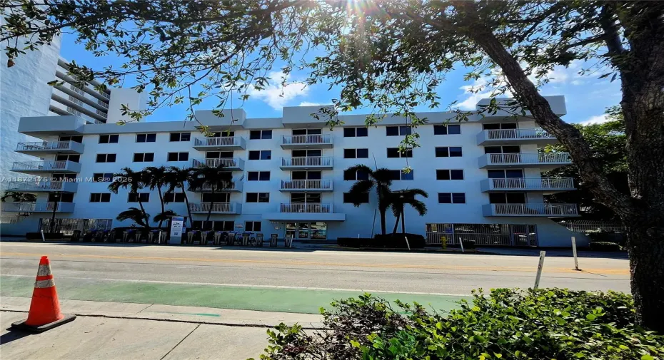 Virtual Tour Available