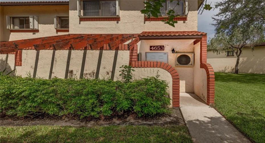 ENTRANCE TO TOWNHOUSE