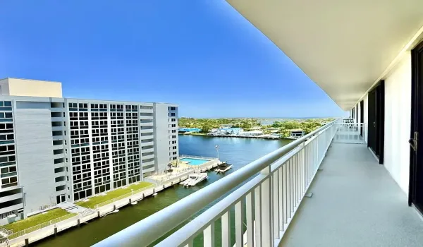 View to the East/Intracoastal/Ocean