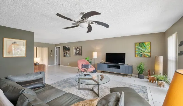 Living Room / Dining Room