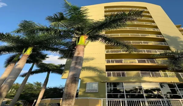8th Floor Oversized Private Balcony