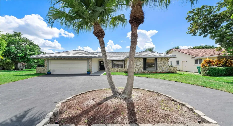circular and straight driveway