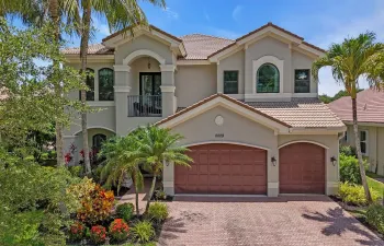LARGE DRIVEWAY WITH 3 CAR GARAGE