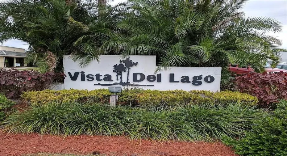 Vista Del Lago