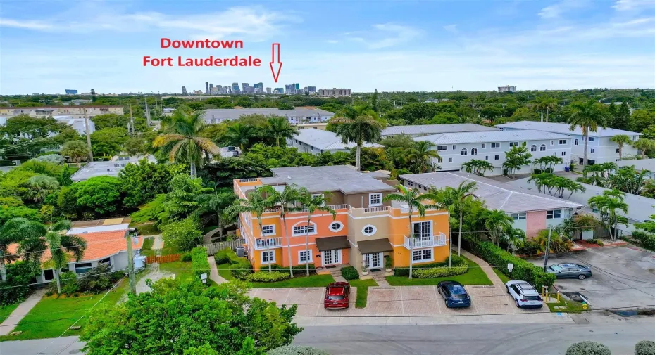 Lauderdale, minutes away