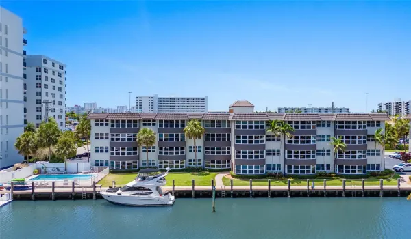 FREE DOCK SLIP INCLUDED 1ST YEAR UP TO 50 FEET SO BRING YOUR BOAT!!!A BEACH AND BOAT LOVERS DREAM LOCATION TO LIVE THE LIFESTYLE IN LAUDERDALE BY THE SEA. THIS COMPLETELY REMODELED SPLIT FLOOR PLAN FEATURES 2/BEDS 2/BATHS LOCATED DIRECTLY ON THE CANAL WITH AMAZING MILLION DOLLAR INTRACOASTAL & BEACH VIEWS! THE KITCHEN FEATURES STAINLESS STEEL APPLIANCES WITH WHITE MODERN CABINETS & QUARTZ COUNTERTOPS. WASHER DRYER HOOK UP, HIGH END FIXTURES THROUGHOUT!!!