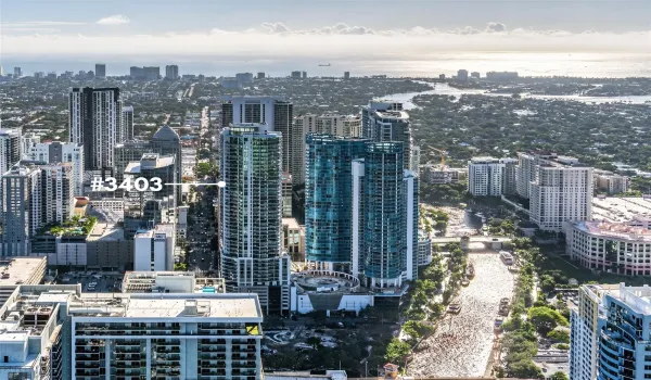 Right on Las Olas, in the heart of all the action, yet just 2 miles from the beach — this unit delivers the ultimate Fort Lauderdale lifestyle.