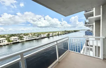 Huge balcony with great views of the intracoastal & beautiful sunsets.