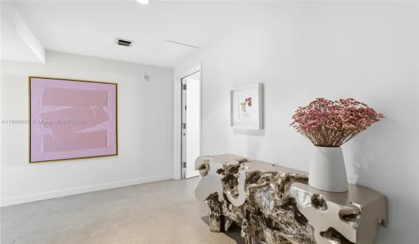 Private foyer from elevator