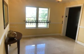 Floor Hall
