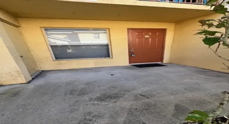 Corner unit
