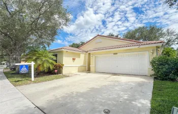 5462 NW 49th Court