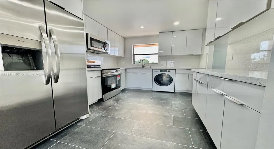 Lots of storage space in the kitchen