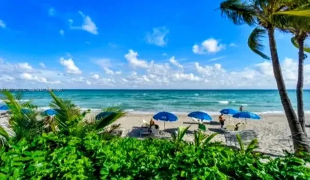 BEACHFRONT OCEANFRONT LIFESTYLE LIVING