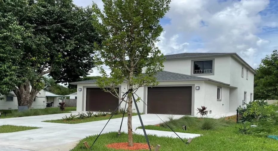 Newer Construction '22-'23 3br/3bath