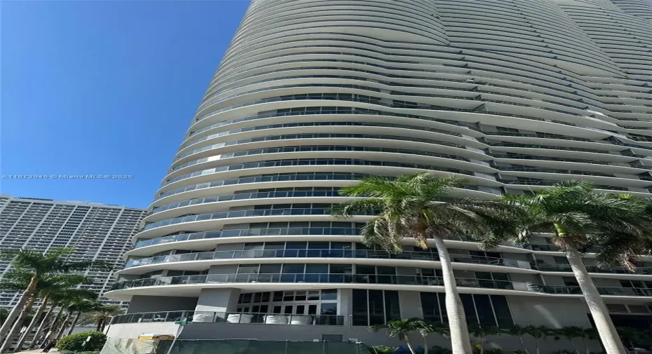 Aria on the Bay