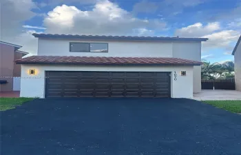 Fronte house - 1070 SW 135th PL Miami FL 33184