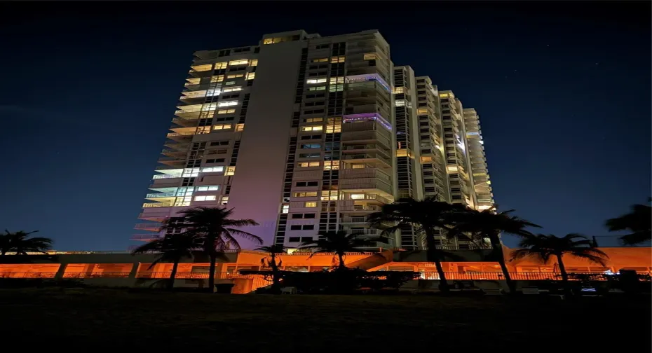 10th floor nw corner unit